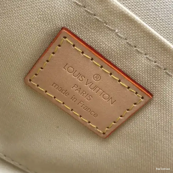 Fake Louis Bags MM Louis Favorite Vuitton 0513